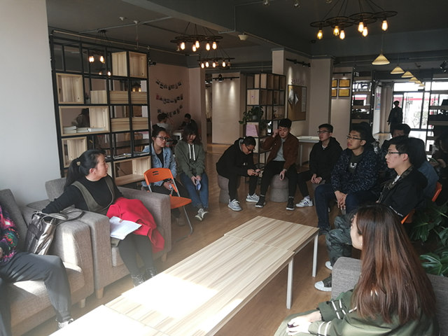 太阳集团tcy87222015级开展就业专题会议