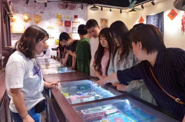 【我与院长有个约会】对话院长第5期:劳动的青春最美丽