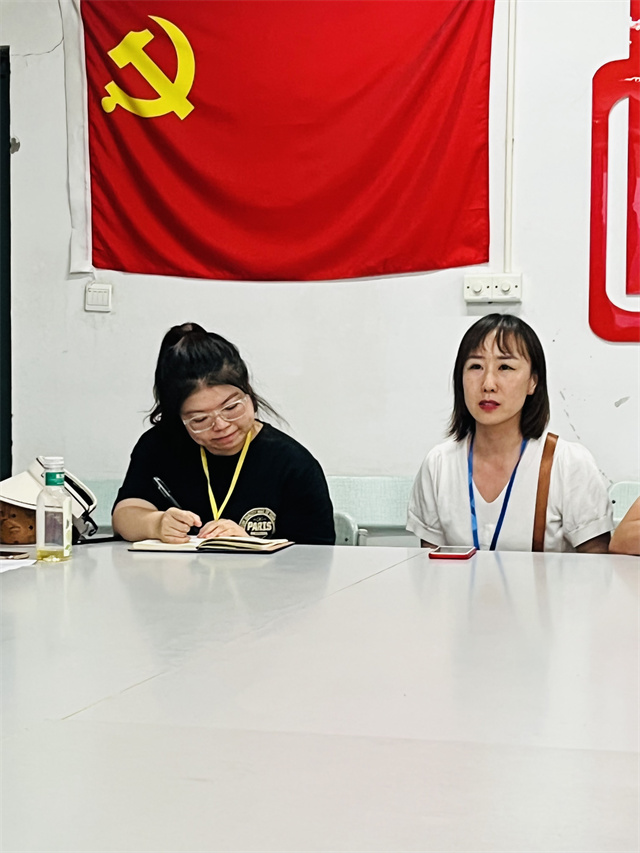 总结经验再前行 我集团召开辅导员期末座谈会