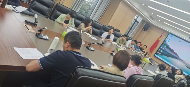 携手共创 商科教育在行动 ——太阳集团tcy8722召开商科教育工作例会