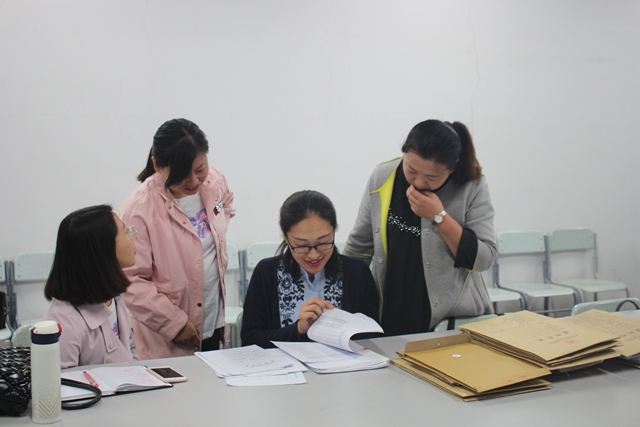 我集团开展教学工作中期检查与学术交流会议