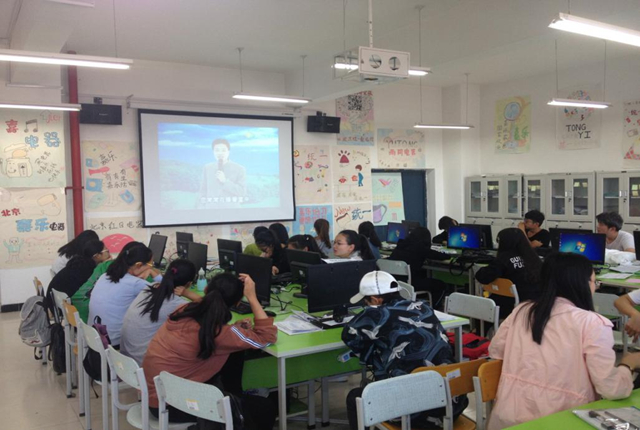 太阳集团tcy8722召开学业导师师生见面会
