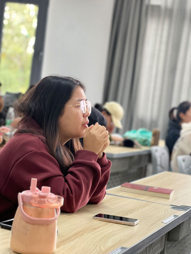 企业高管进课堂:活出你的伟大