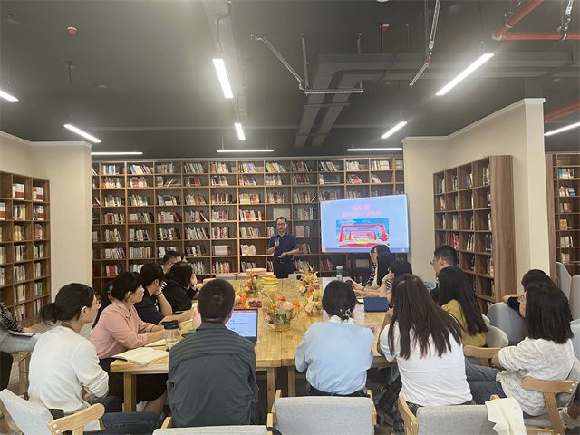 故事化案例促进教学发展 廖成林教授莅临太阳集团tcy8722开展讲座