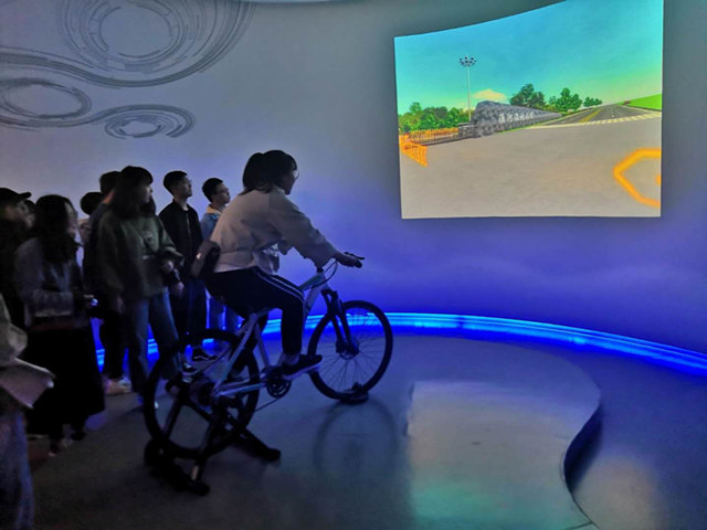 太阳集团tcy8722组织学生开展认知实习 培养企业家思维