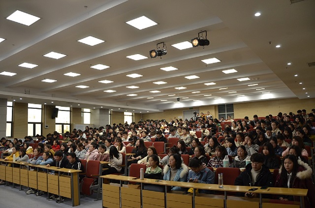 【聚焦商科】敢于创新 探寻企业发展与自我定位的契合点——鹏飞集团马小龙部长应邀为我集团学生做主题讲座