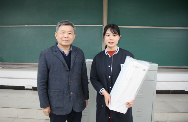 我集团开展第四届青年教师教学基本功竞赛