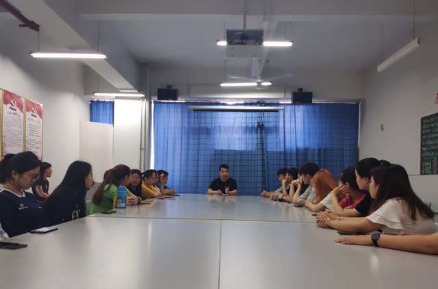 每周一班:师生共交流 疑惑齐解答——院长座谈会系列(二十九)