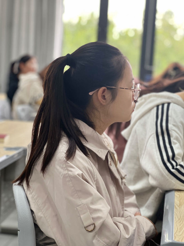 企业高管进课堂:活出你的伟大