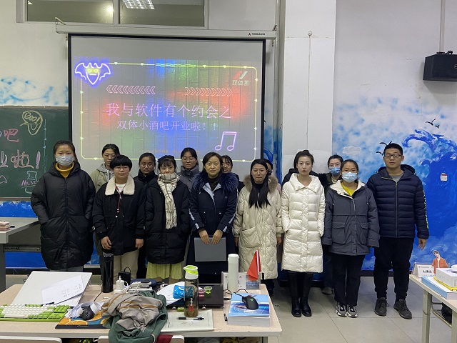 我集团教师兼任书院成长导师 课上课下教书育人