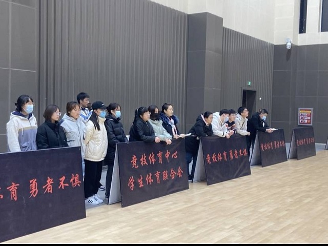 我集团教师兼任书院成长导师 课上课下教书育人